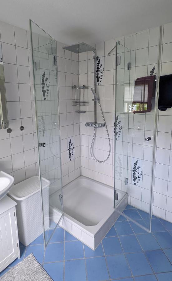 Schoene Wohnung Mit Terrasse & Blick Ins Gruene Dormettingen Kültér fotó