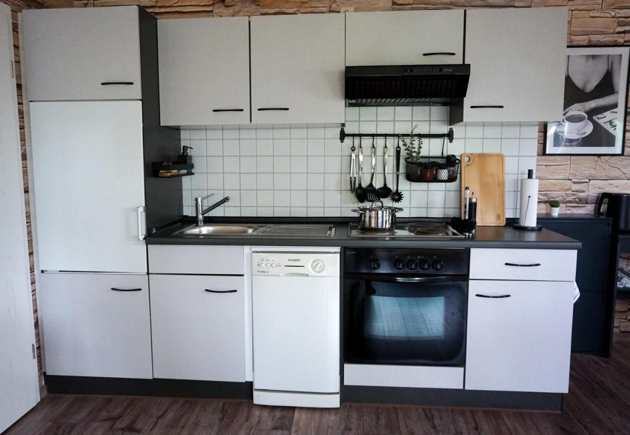 Schoene Wohnung Mit Terrasse & Blick Ins Gruene Dormettingen Kültér fotó